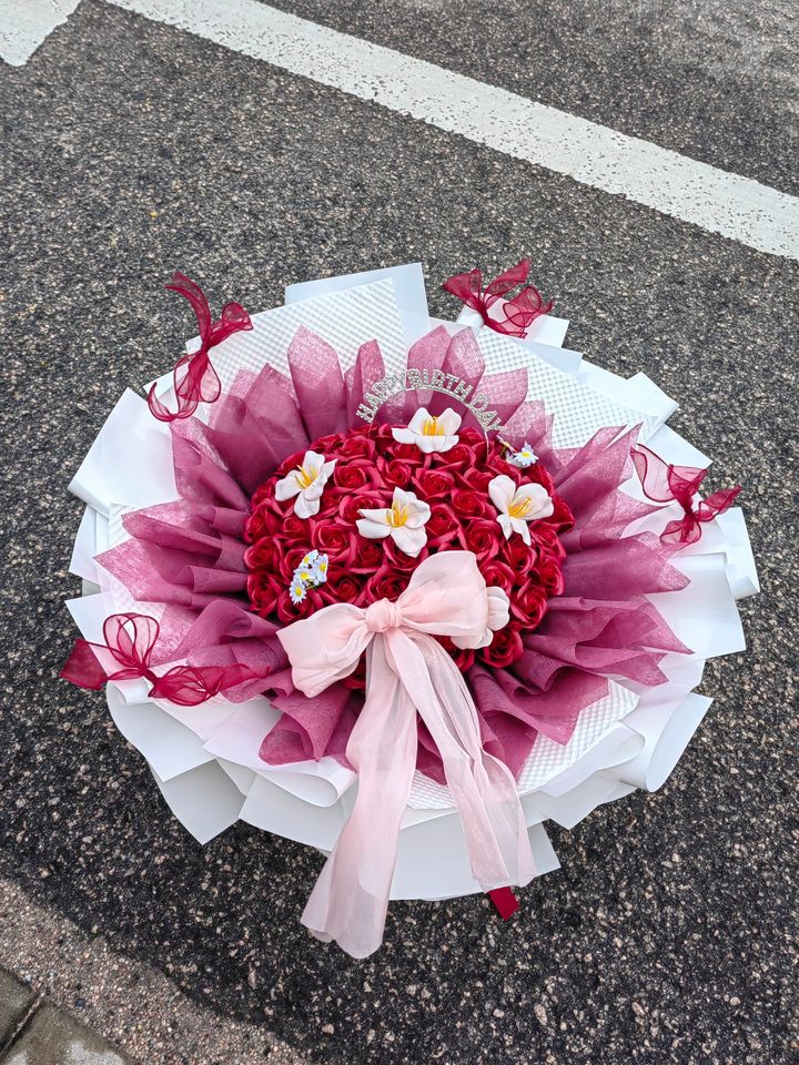 Soap Roses Bouquet (52 roses)