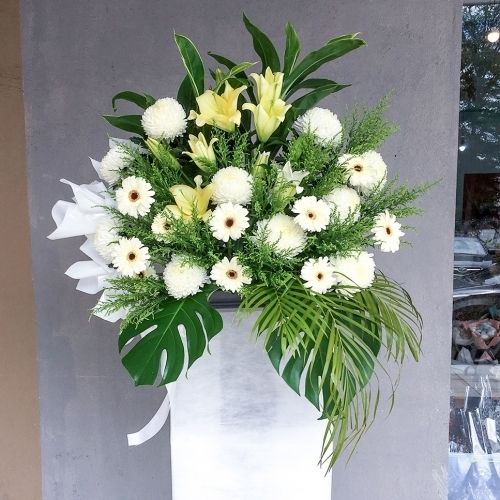 Condolence Flower Stand 38