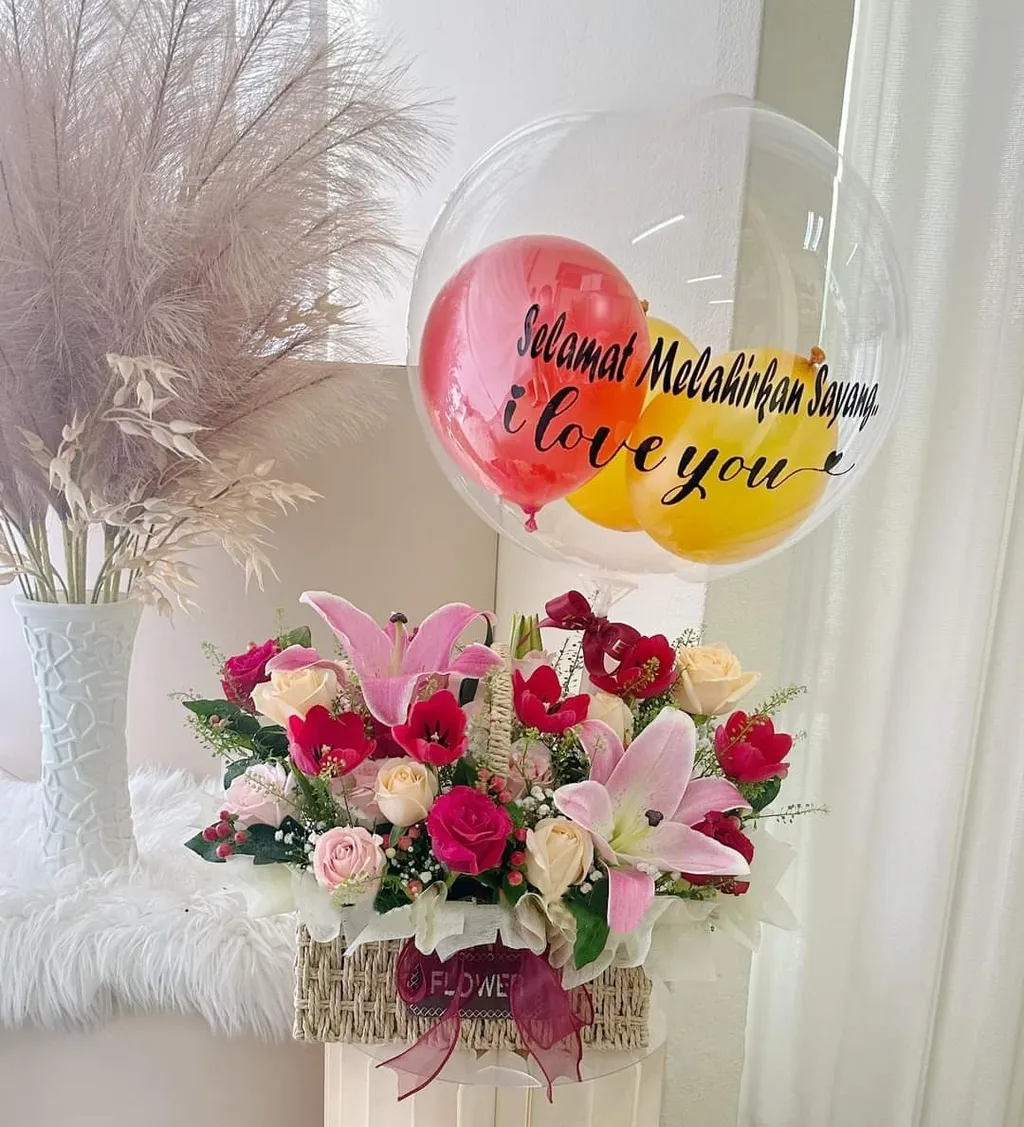 Elegant Premium Balloon Flower Box 81