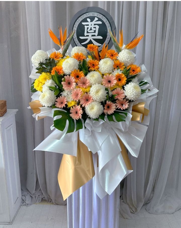 Condolence Flower Stand 83