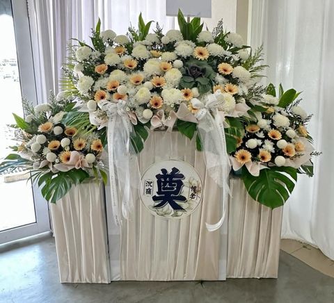 Premium Condolence Flower Stand 30