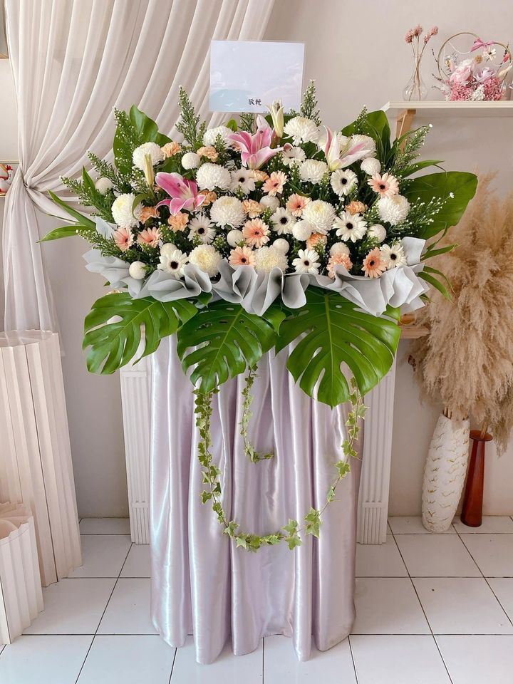 Condolence Flower Stand 130