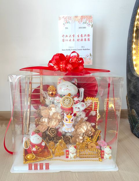 Lucky Cat Opening Flower 06