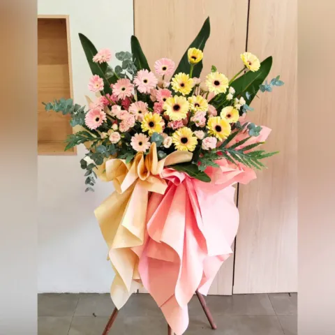 Opening Flower Stand 60
