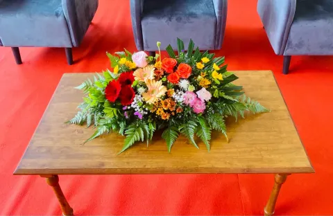 Table Flower Arrangements 01