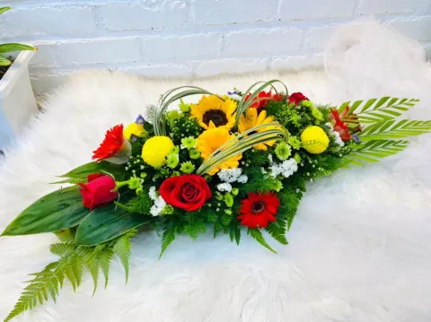 Table Arrangement 02
