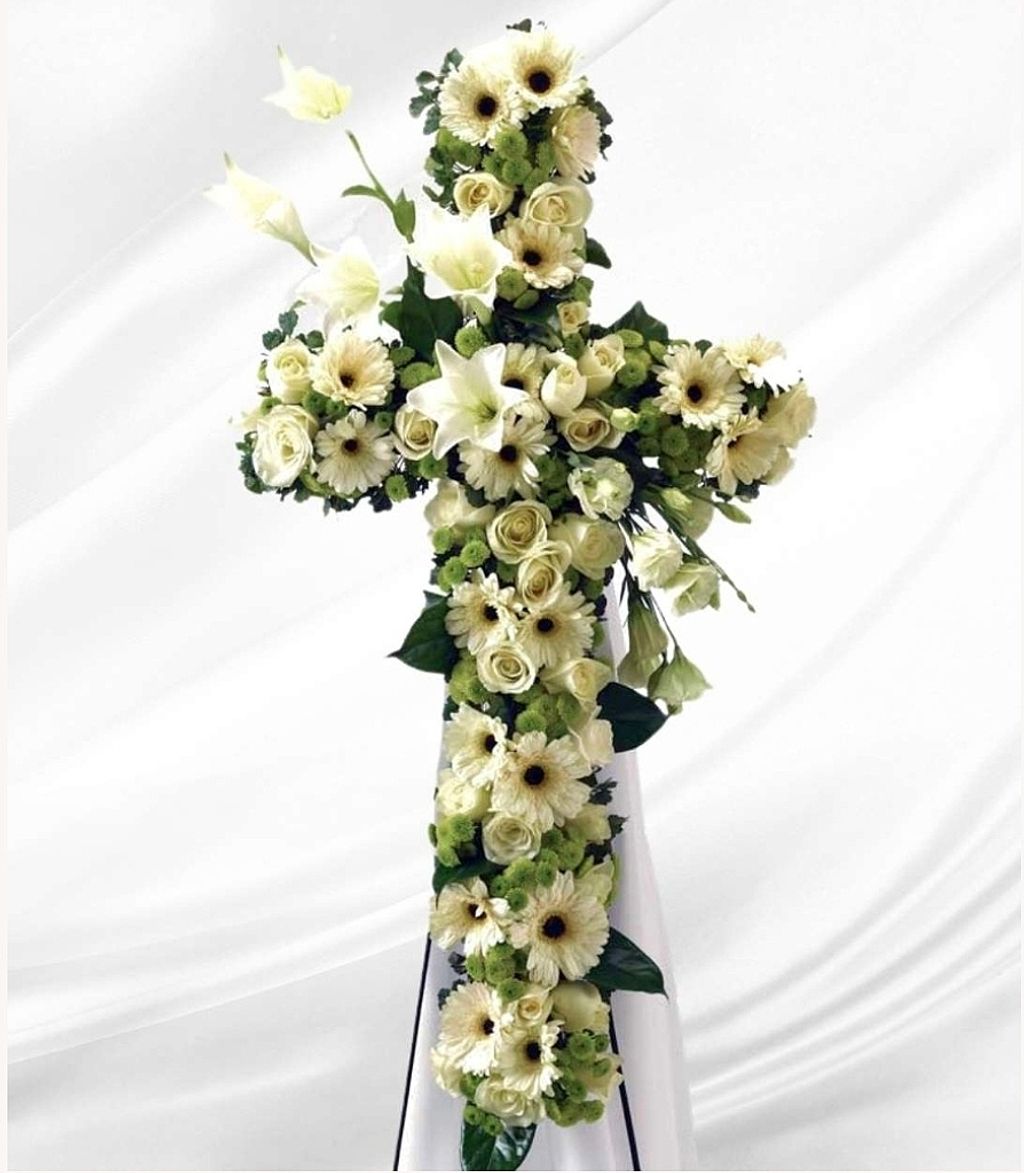 External Grace Cross Wreath