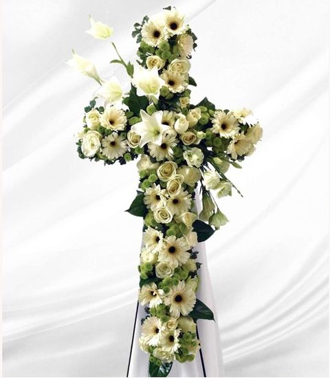 External Grace Cross Wreath