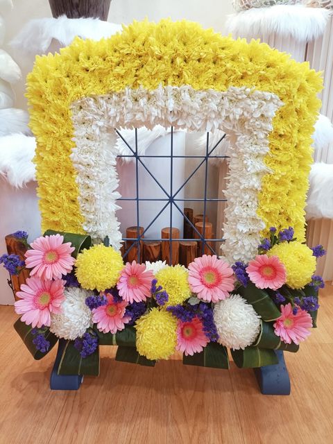 Funeral Floral Photo Frame 06