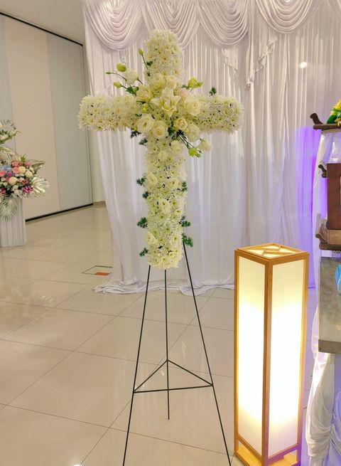 White Funeral Cross Wreath (Only Johor Bahru)
