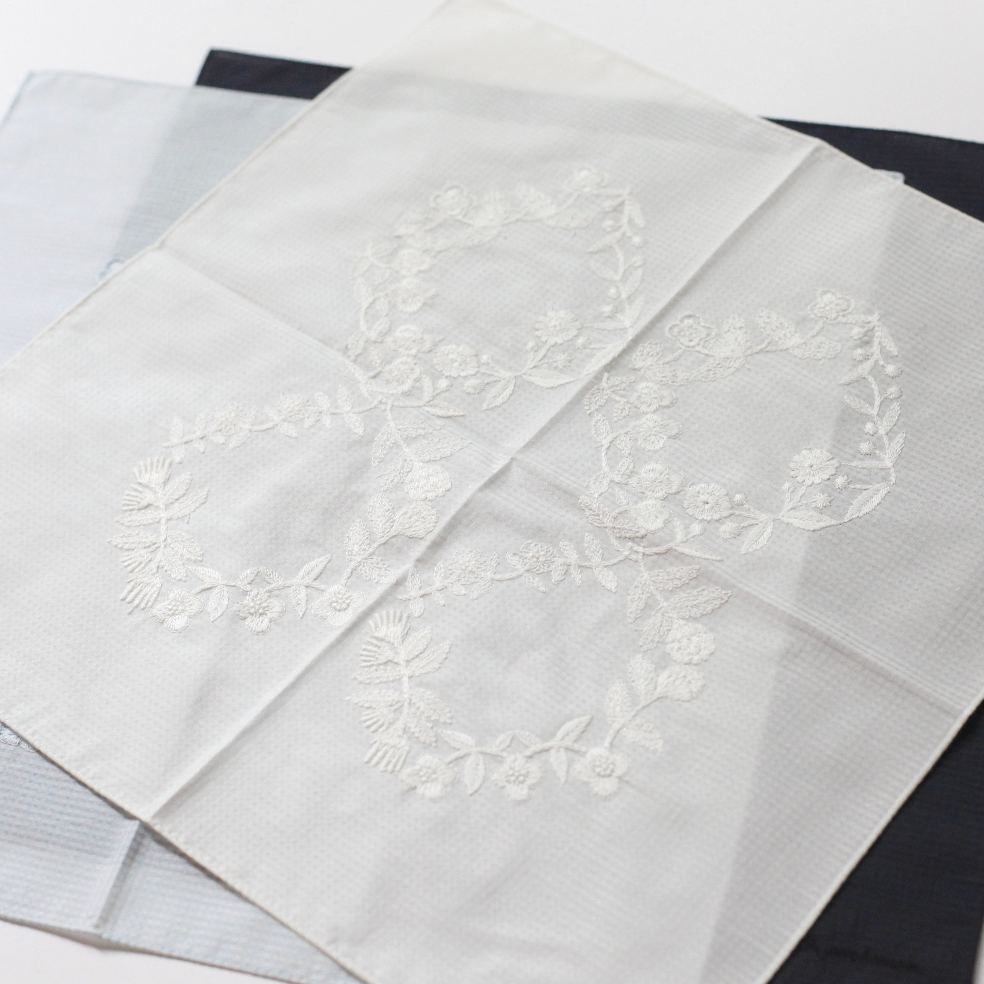 flower crown  handkerchief-攤平34*34cm