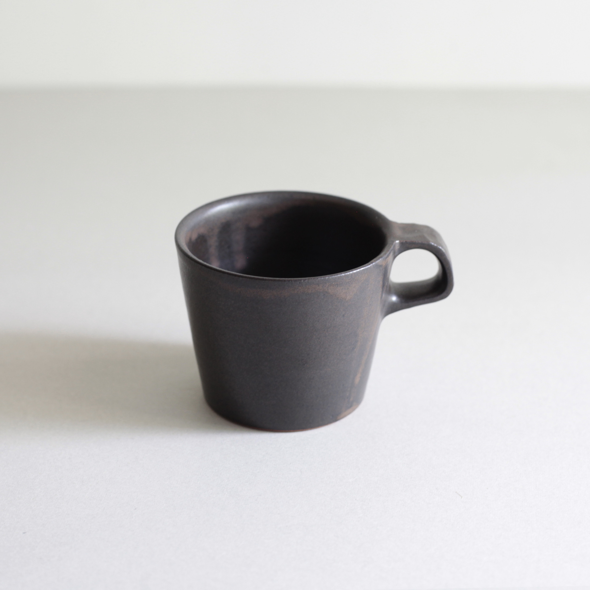 棕黑釉小單品杯合照-