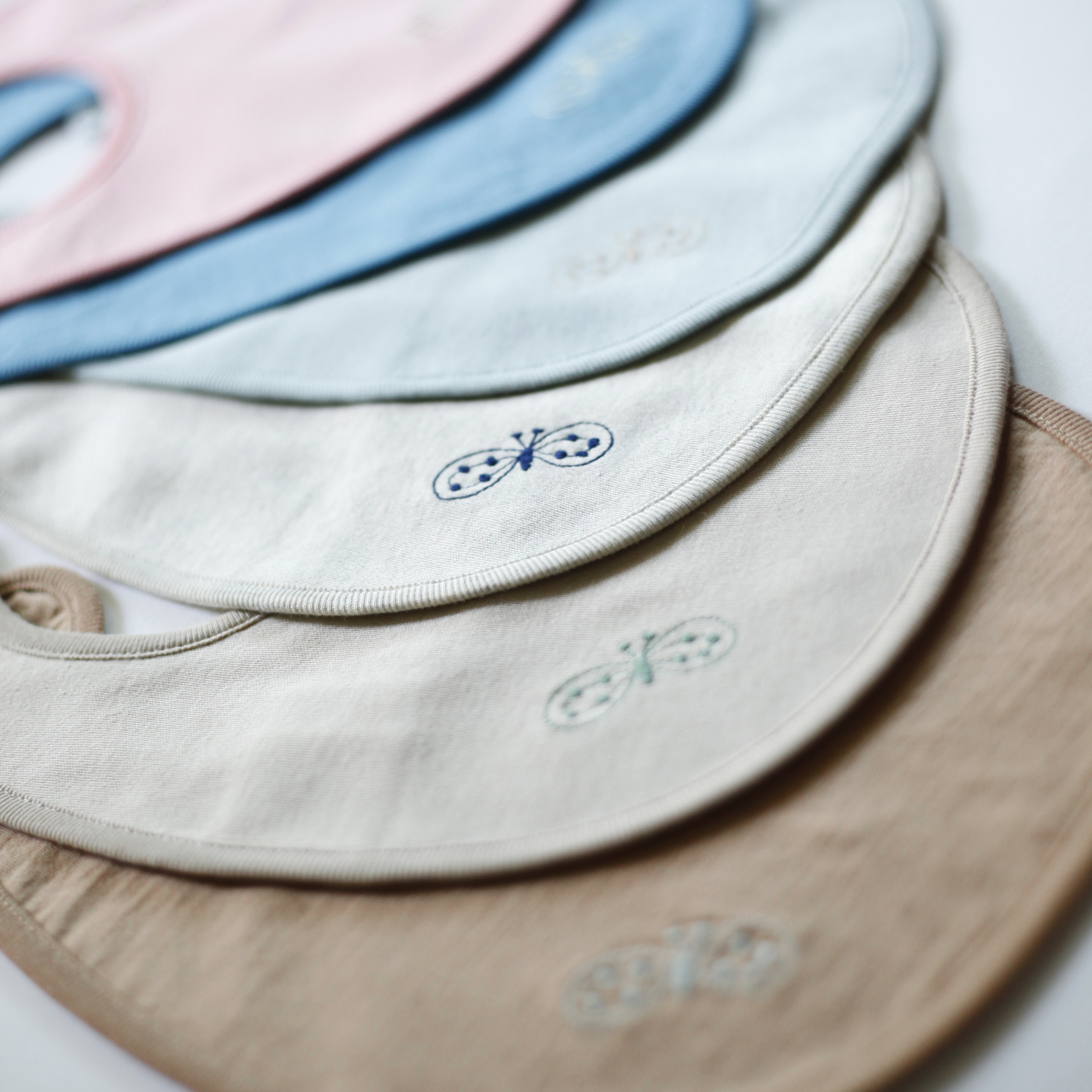 minä perhonen圍兜系列