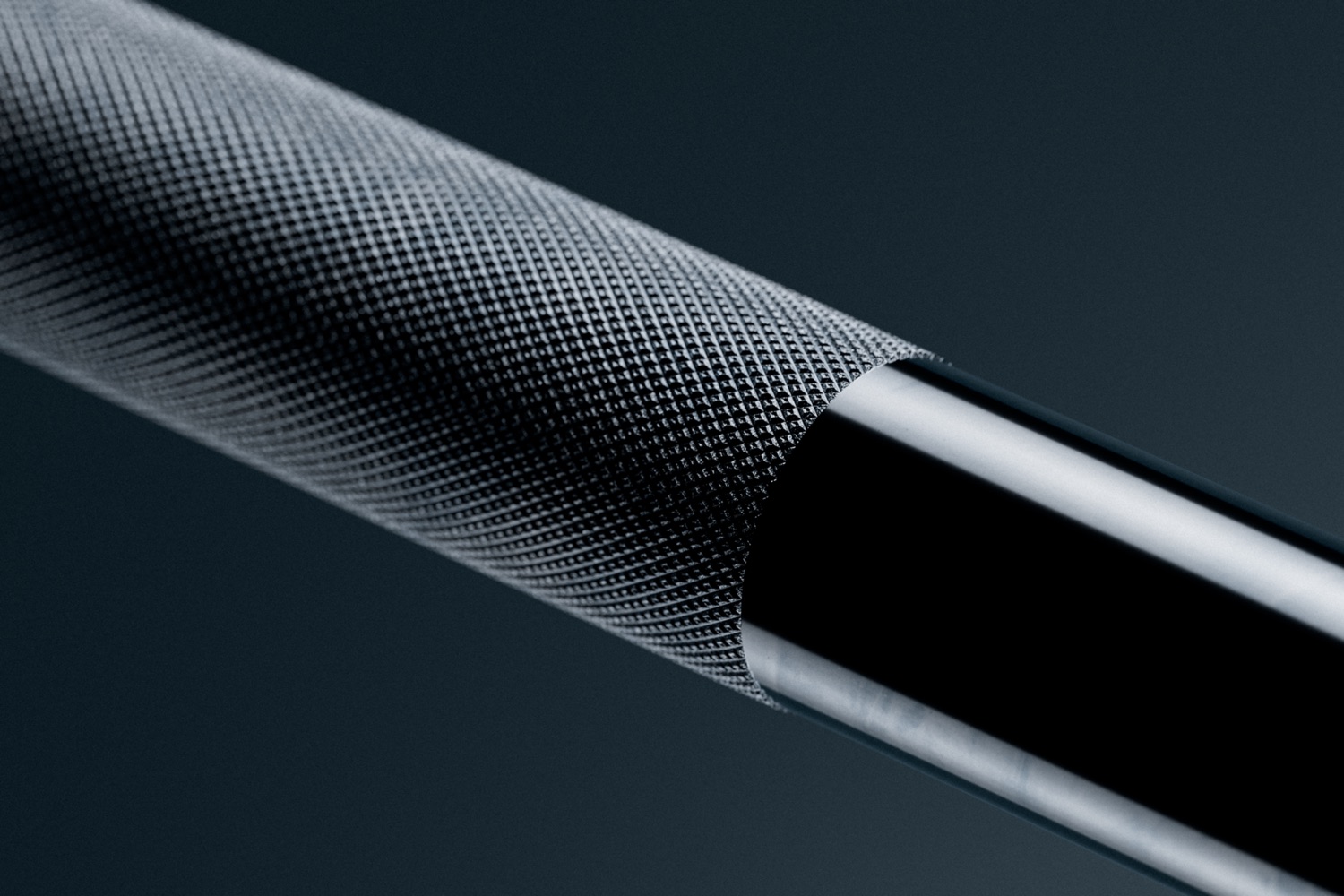 Pyramid knurling