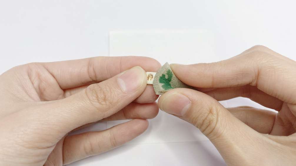 依序換成3M綠色海綿砂紙研磨 依序換成3M綠色海綿砂紙研磨