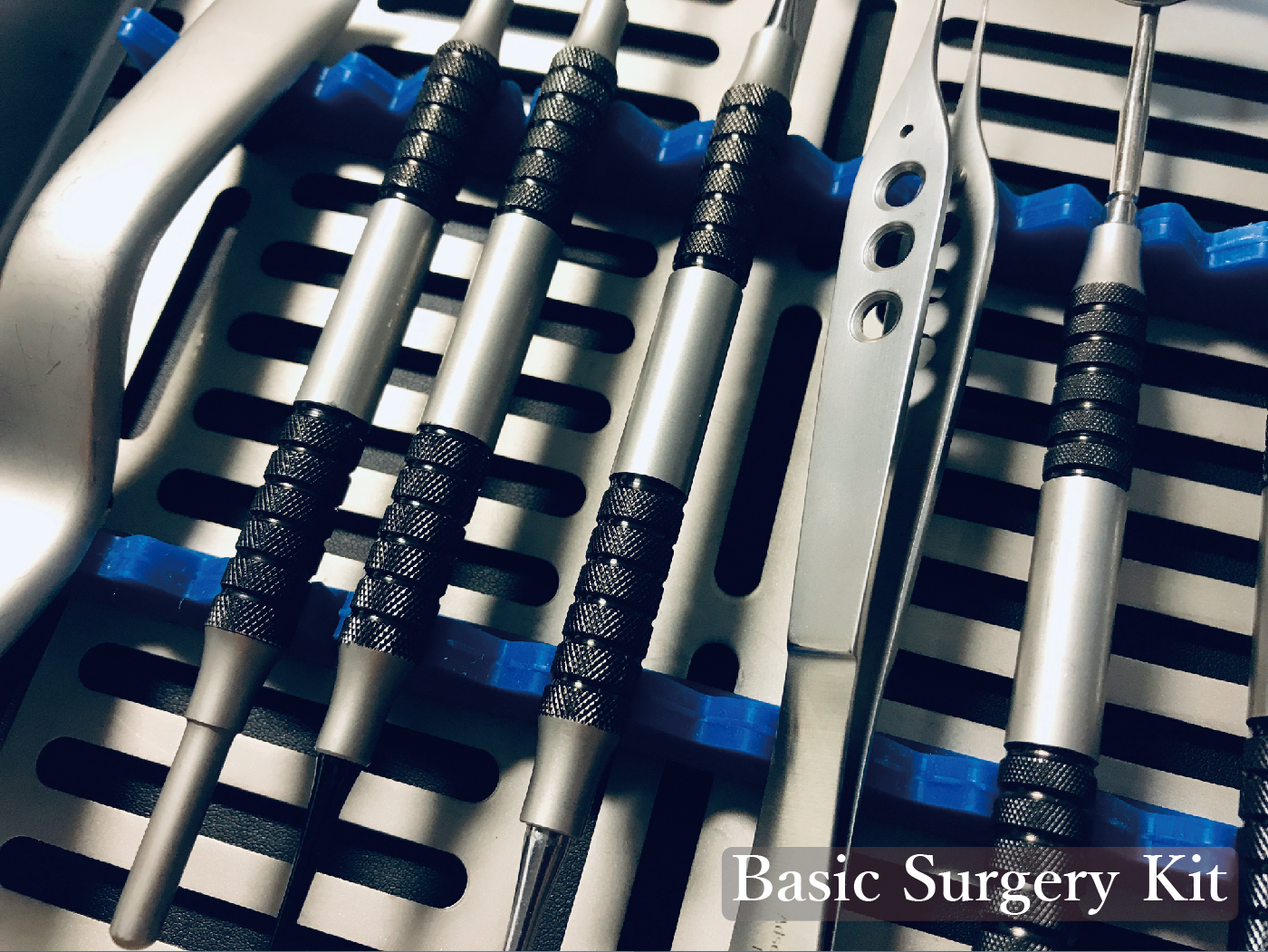 Basic Surgery Kit content_工作區域 1.jpg