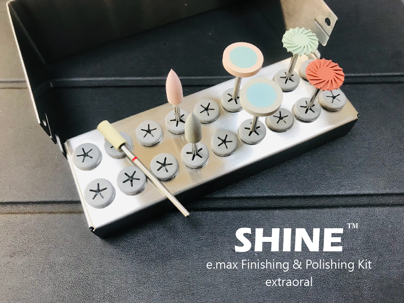 emax extraoral content_工作區域 1.jpg