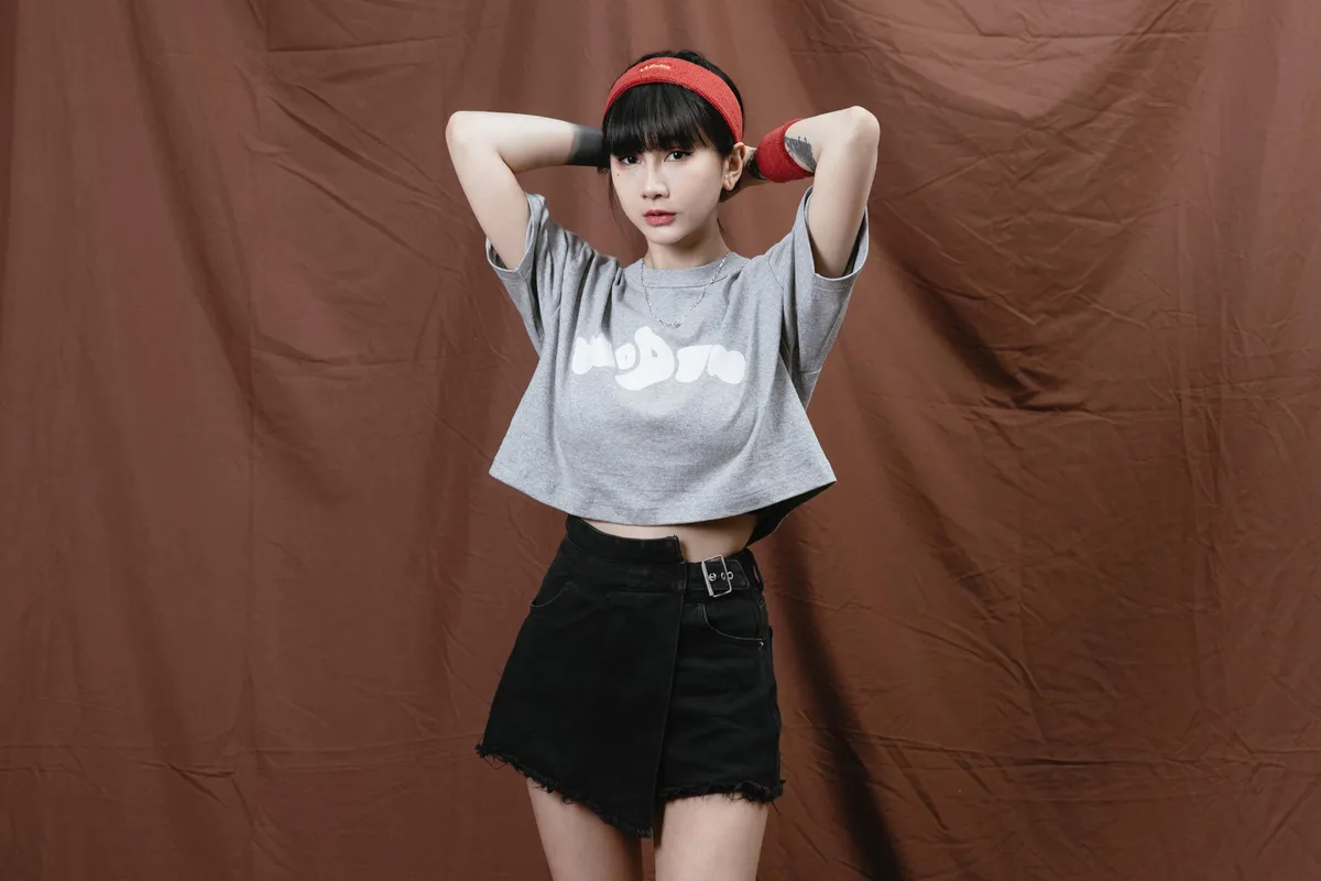 WODEN 2023 Spring & Summer Cloud LOGO crop tee