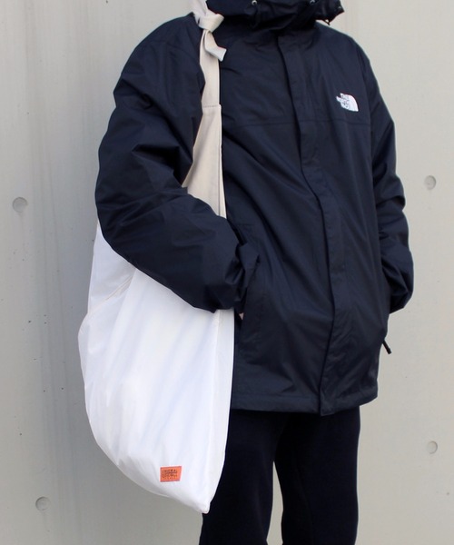 54727995b_b_10_500.jpg 54727995b_b_10_500.jpg