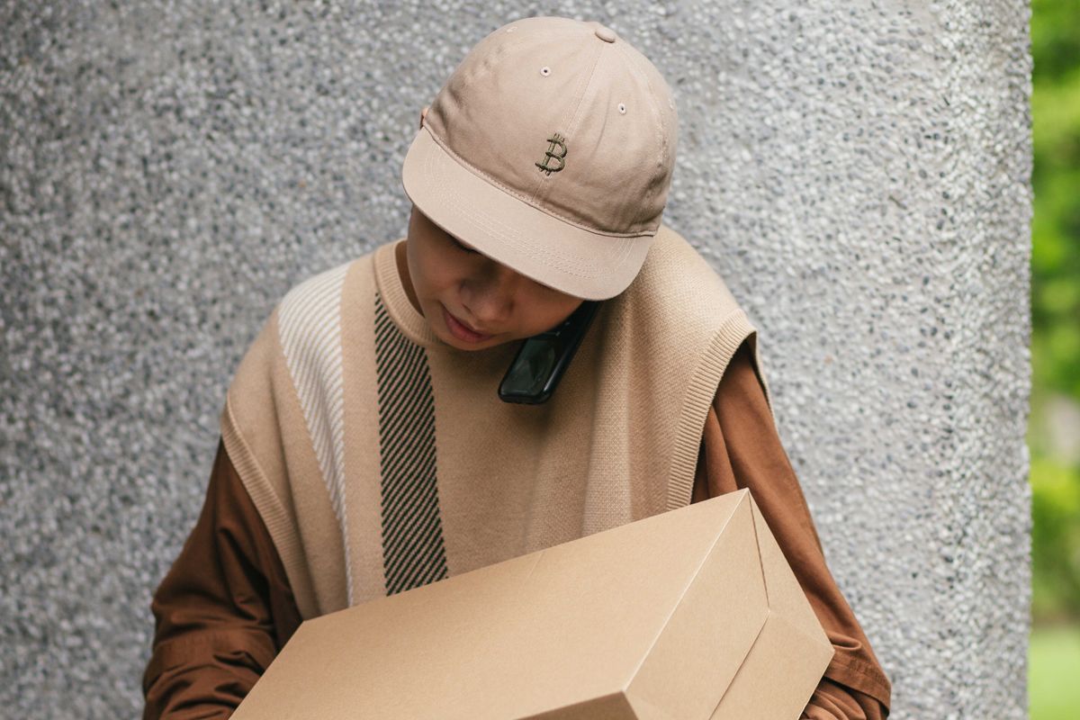 WODEN 2021 Spring & Summer Currency Short Brim Baseball CAP