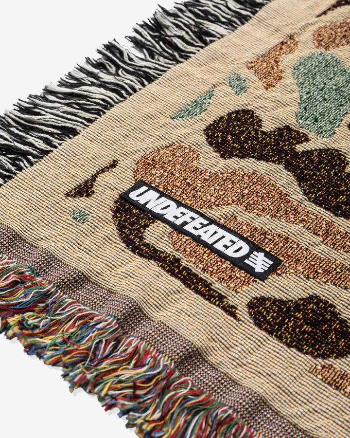 accessories_undefeated_throw-blanket_02179.color_duck-camo.view_2_720x.jpg