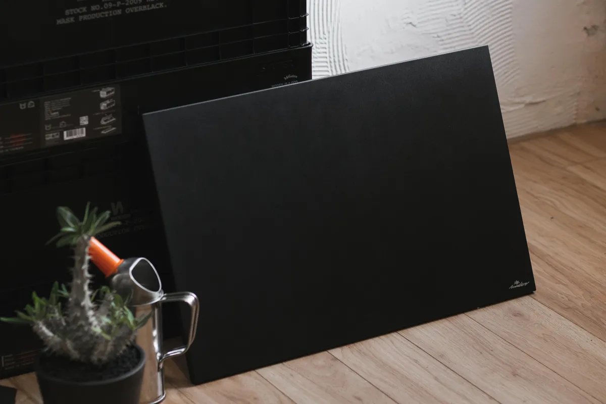 WODEN 2022 Spring & Summer All Black Iron Table