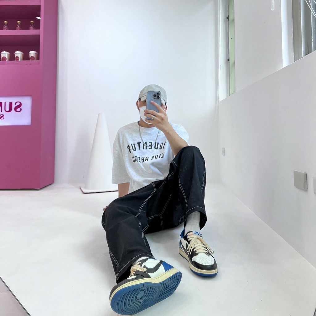 LINE_ALBUM_2_220417_0.jpg