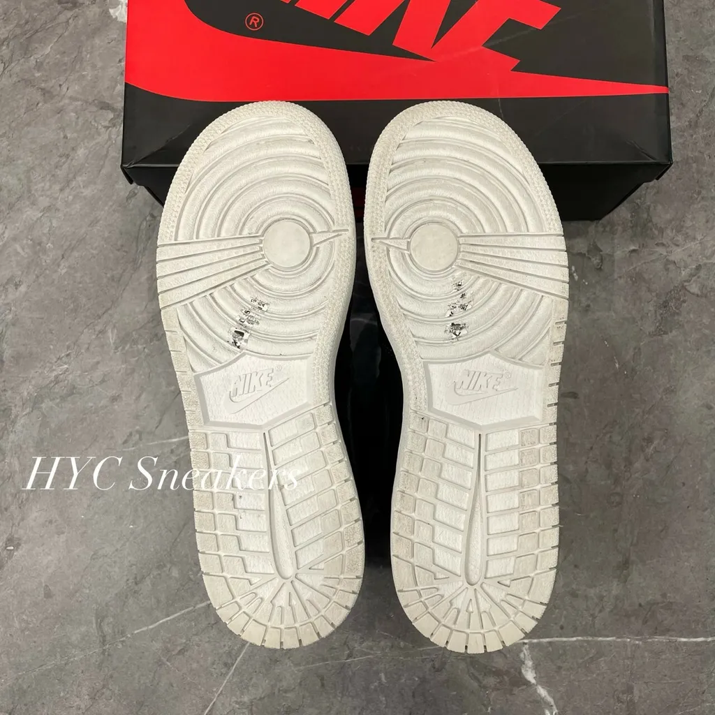 LINE_ALBUM_9_221216_4