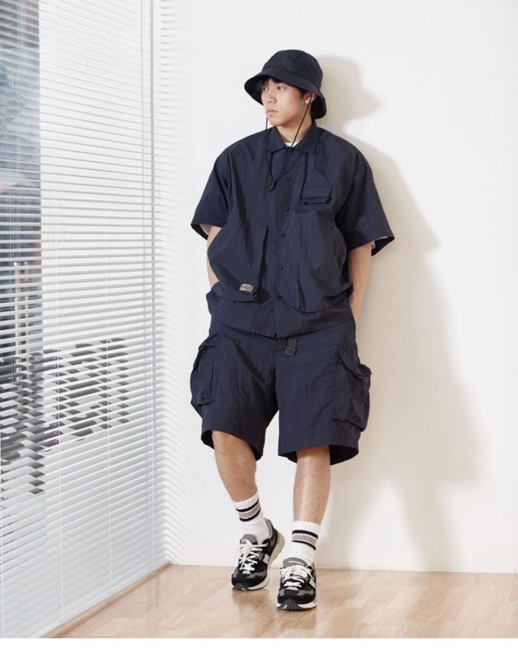 LINE_ALBUM_4_230405_19