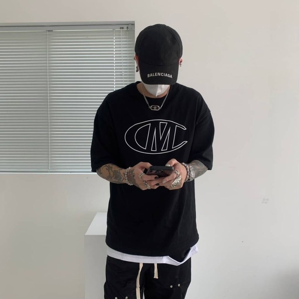 LINE_ALBUM_18_230811_7
