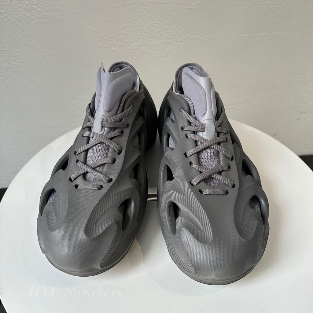 adidas 休閒鞋adiFOM Q 男鞋碳灰鏤空解構洞洞鞋三葉草愛迪達US9.5 