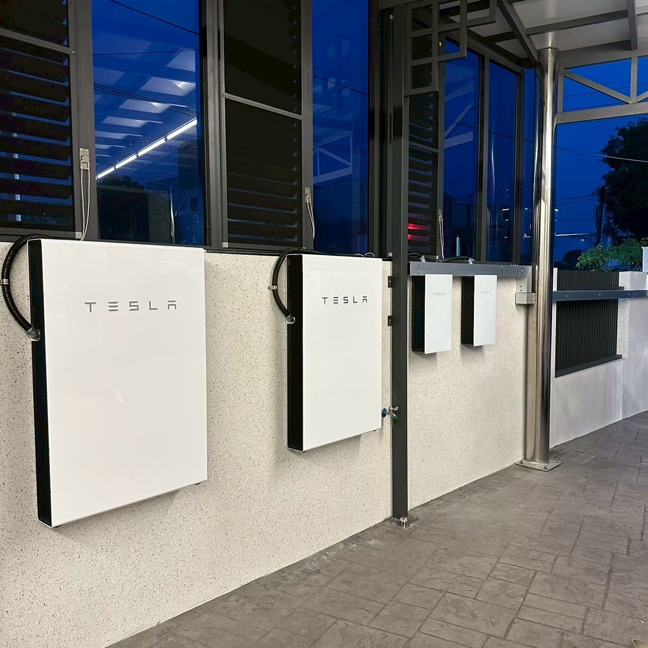 LINE_ALBUM_台南王瀚儀2G2P透天_251015_2