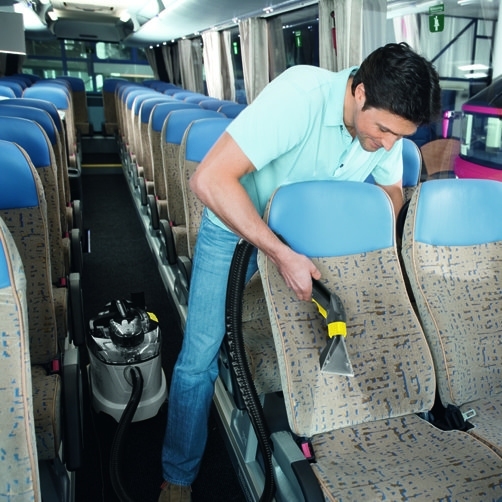 Puzzi_8_1_bus_seat_app_1-66599-CMYK1.jpg