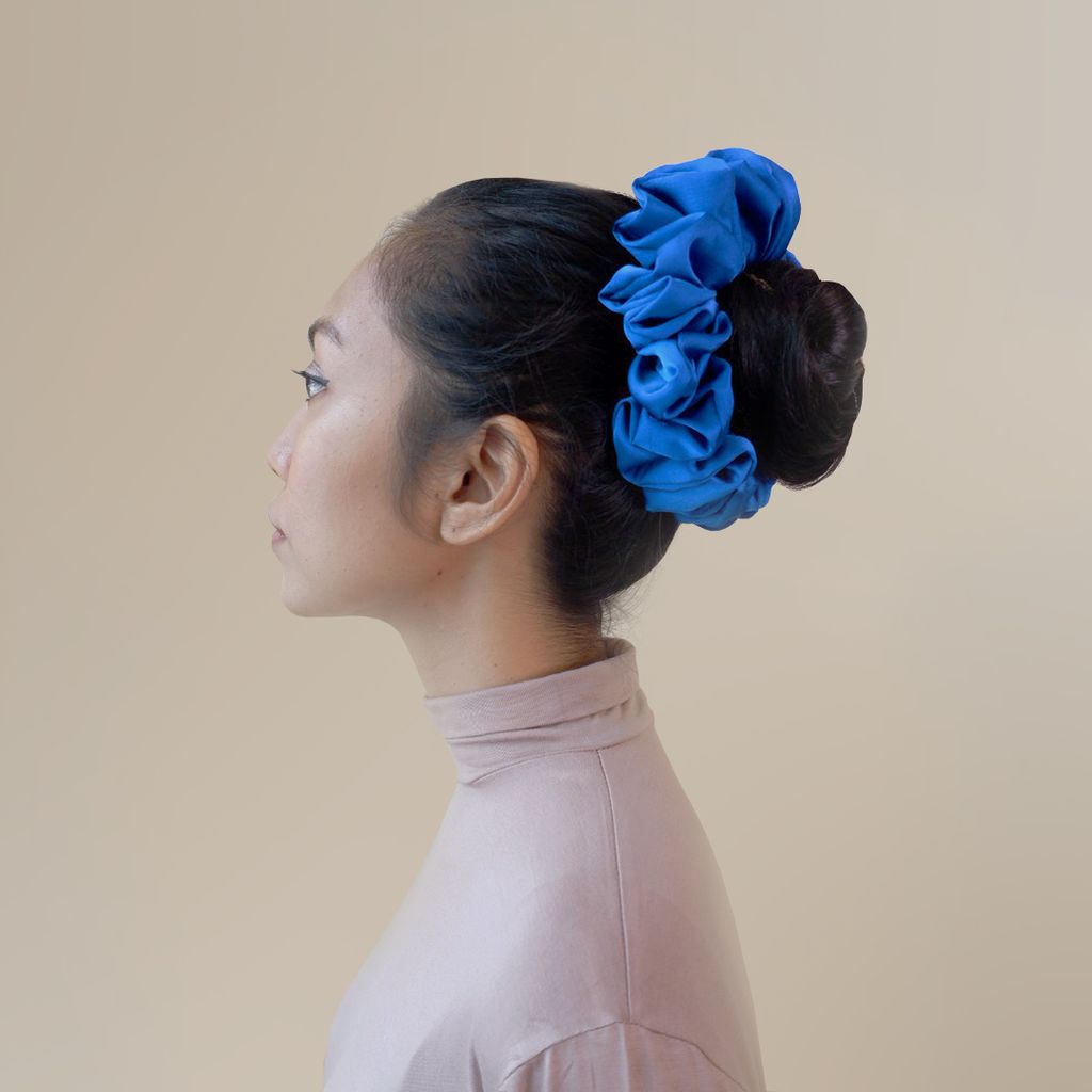 Scrunchy Marine Blue 1.jpg