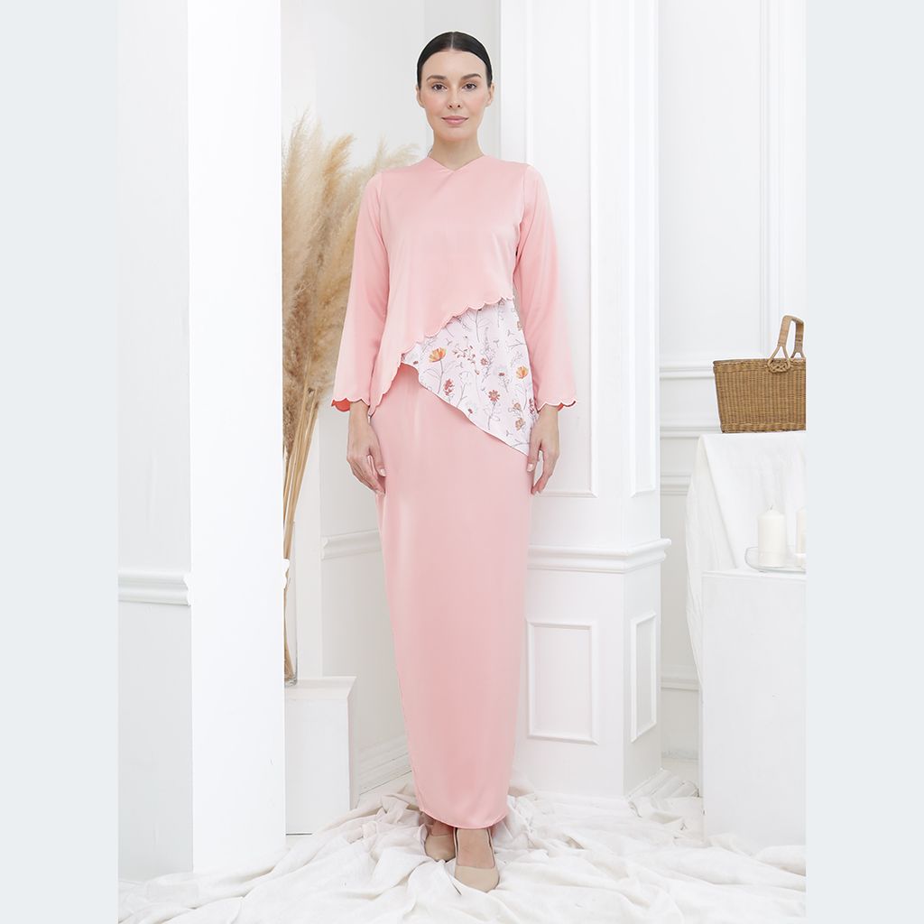 Kurung Modern Pleated 41.jpg