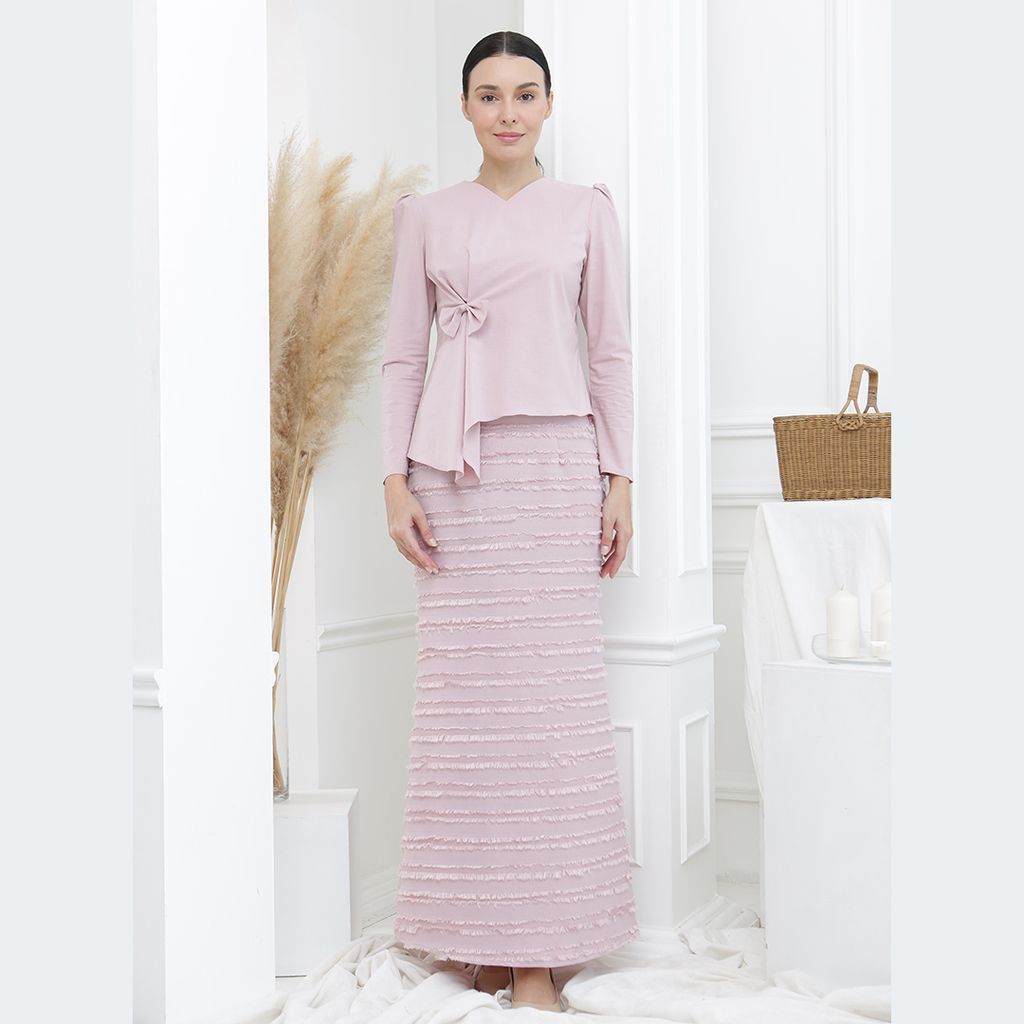 Kurung Modern Pleated 57.jpg