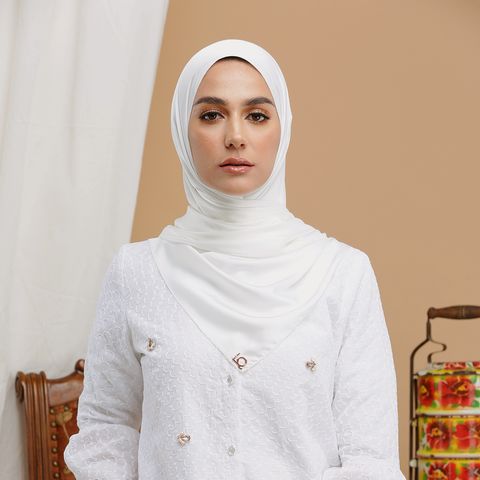 Ermani Satin Off White 1