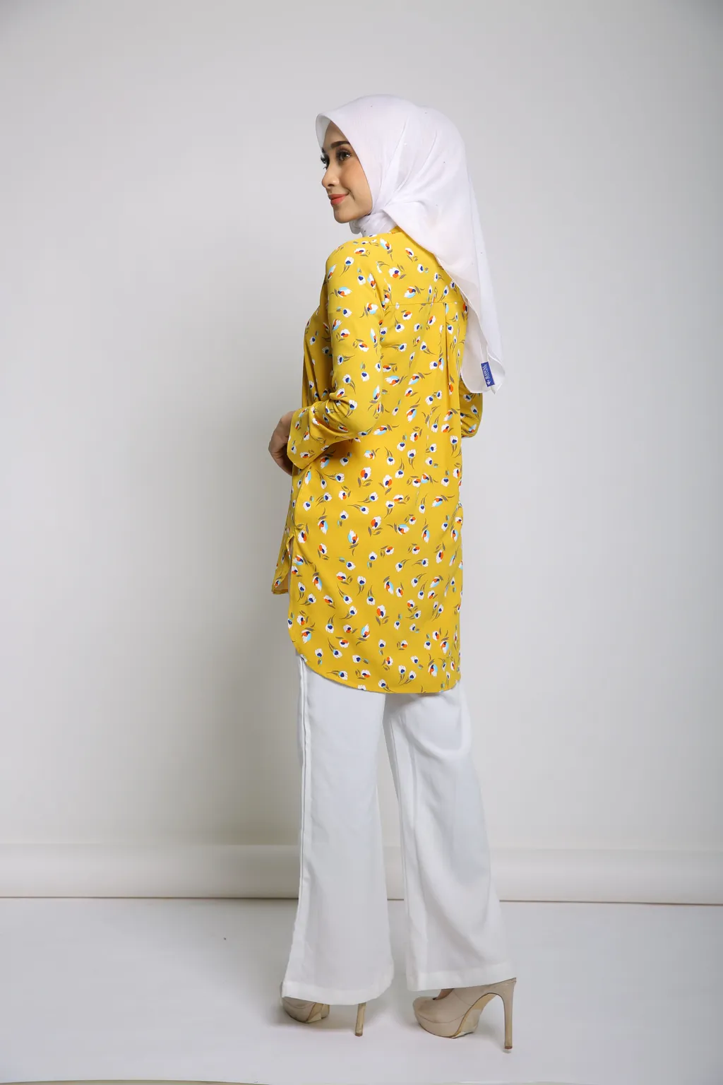 mustardots1.jpg