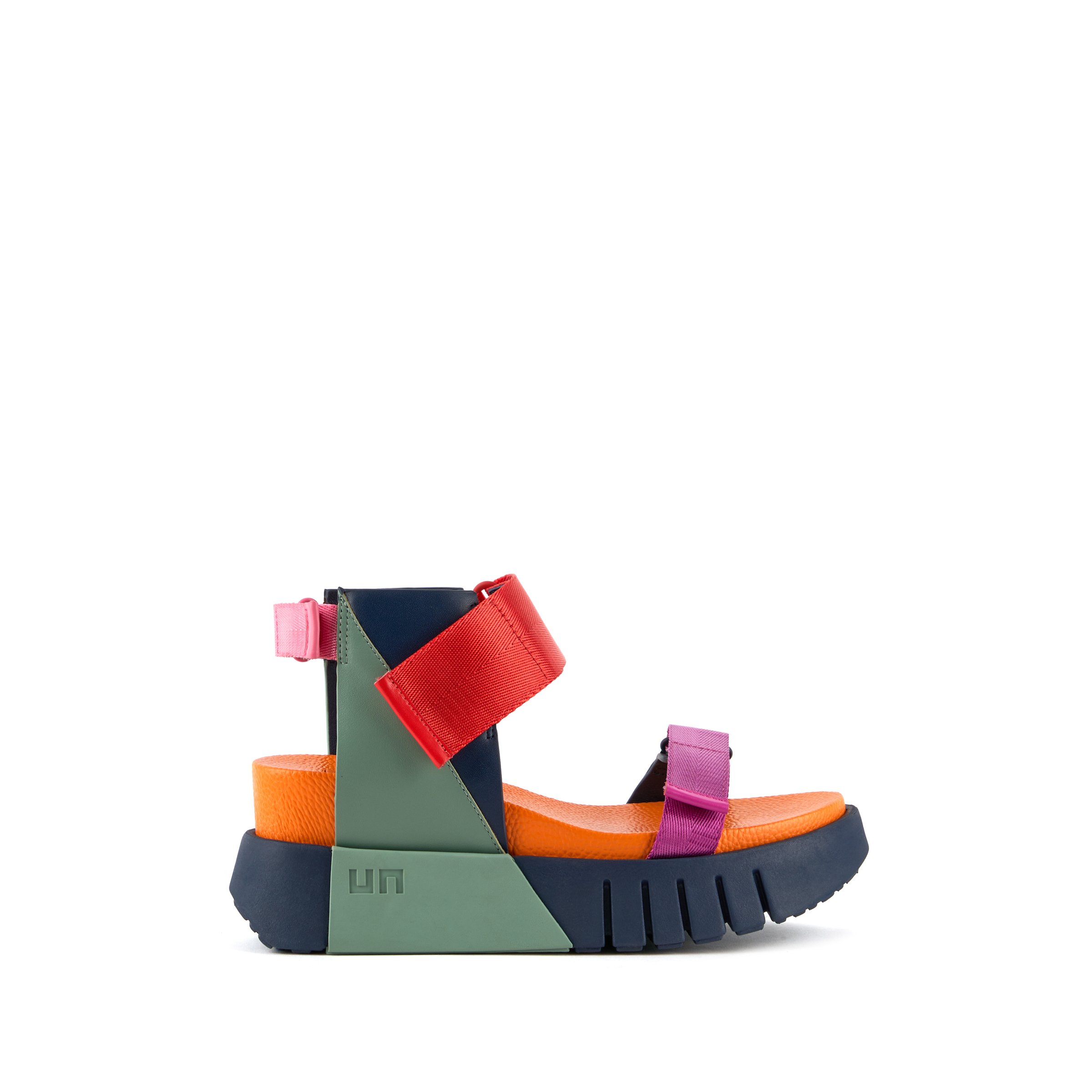 delta-run-solaria-outside