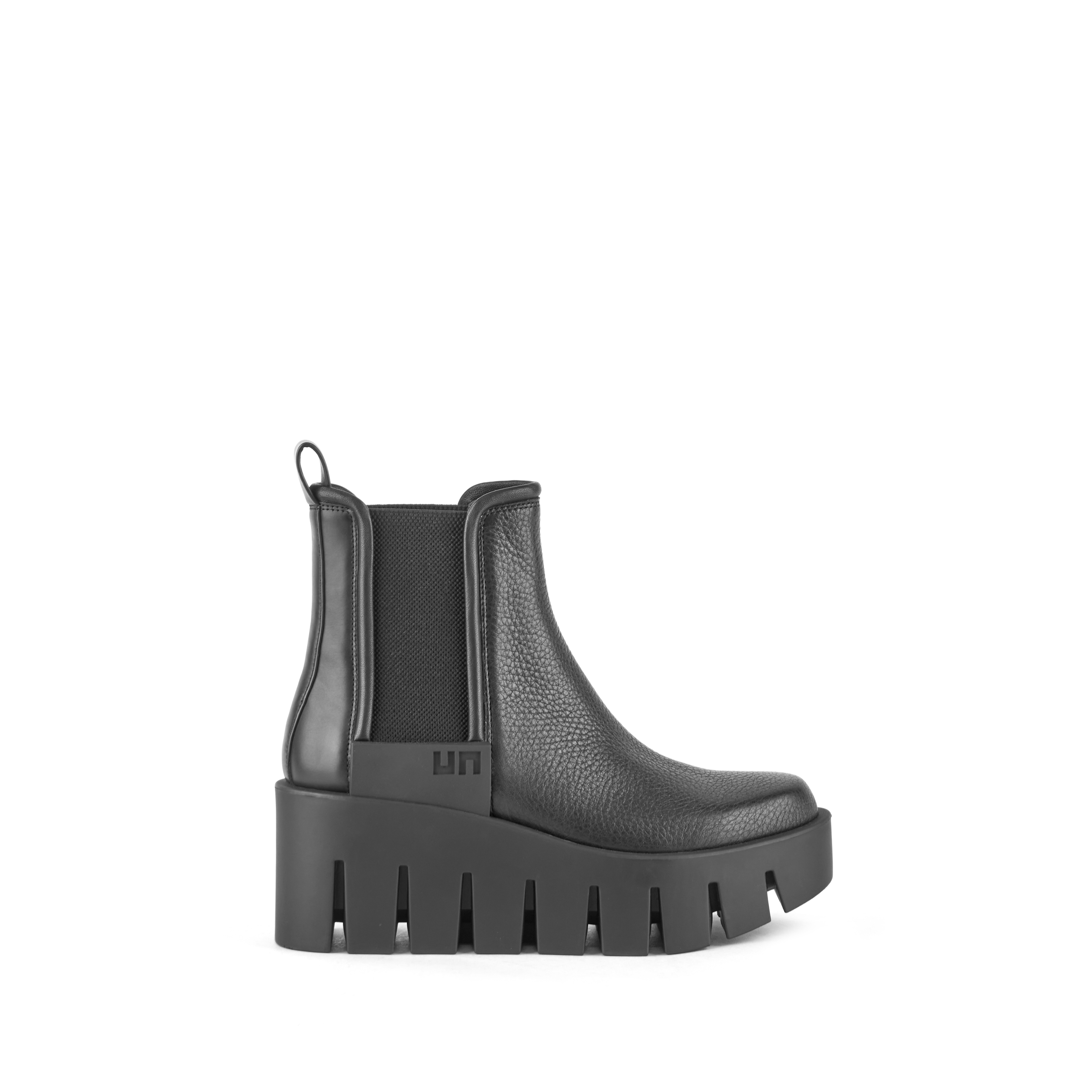 grip-chelsea-lo-iii-black-outside
