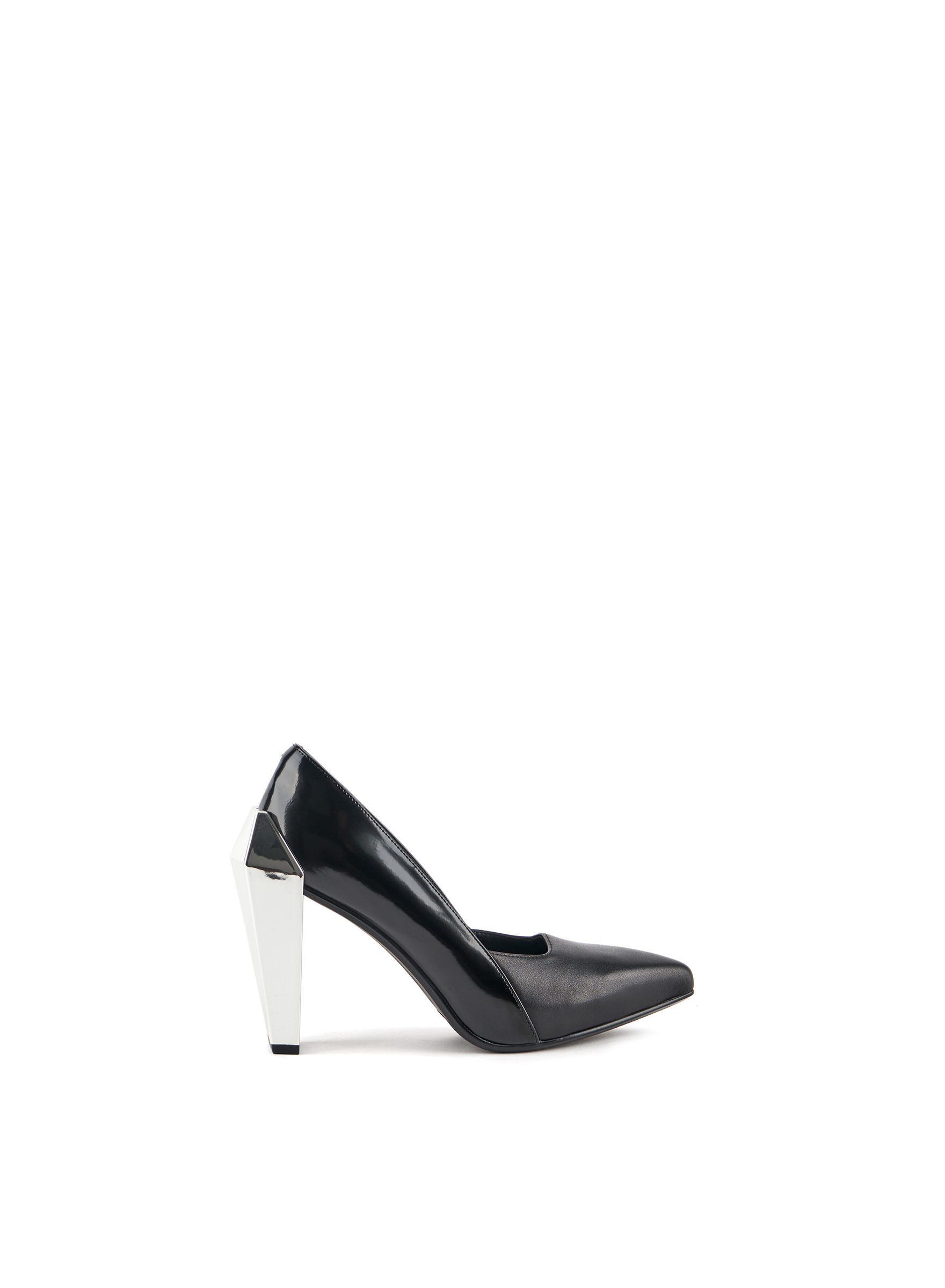 gem-pump-hi-black-outside