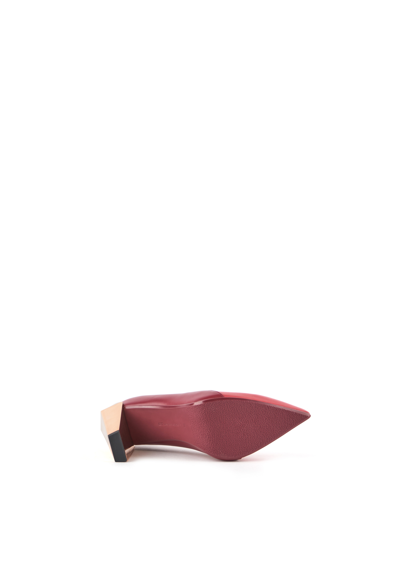 gem-pump-hi-cranberry-mix-bottom