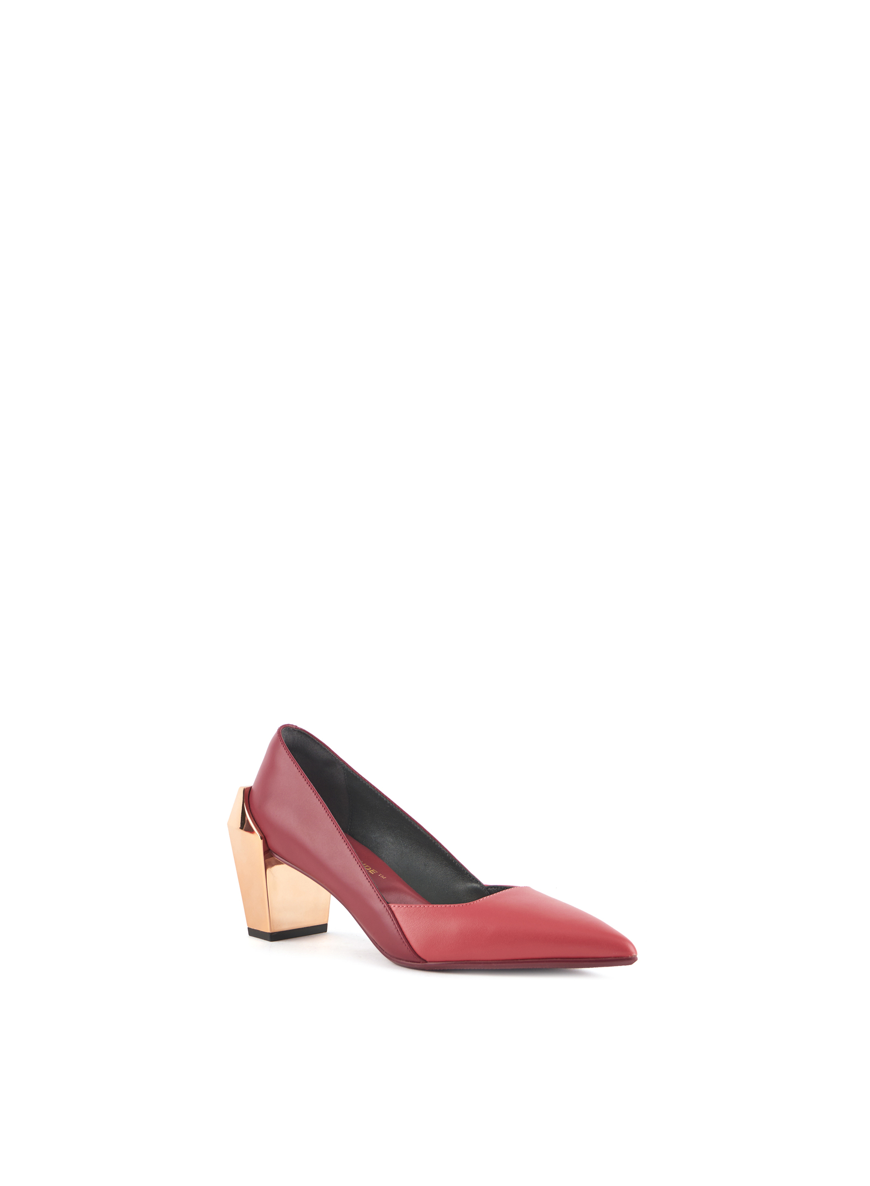 gem-pump-mid-cranberry-mix-angle-out