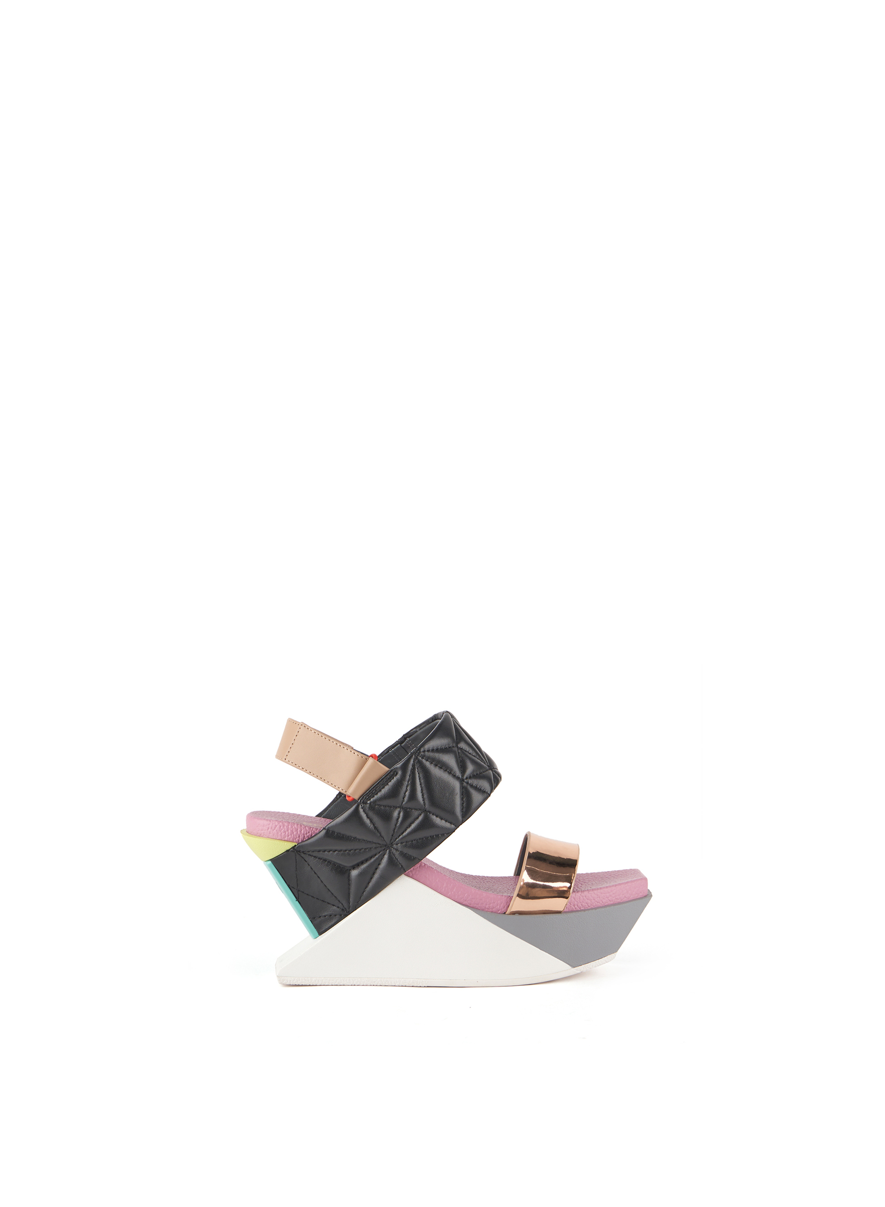 delta-wedge-puffy-timeless-mix-outside