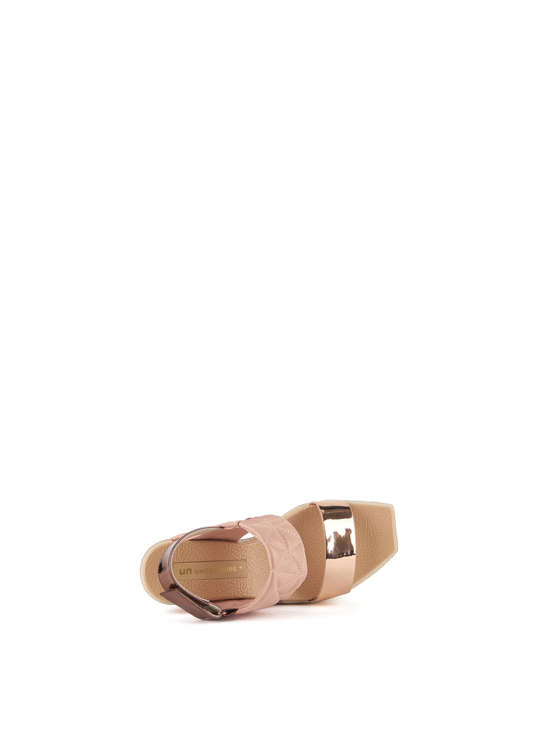 delta-wedge-puffy-cameo-mix-top