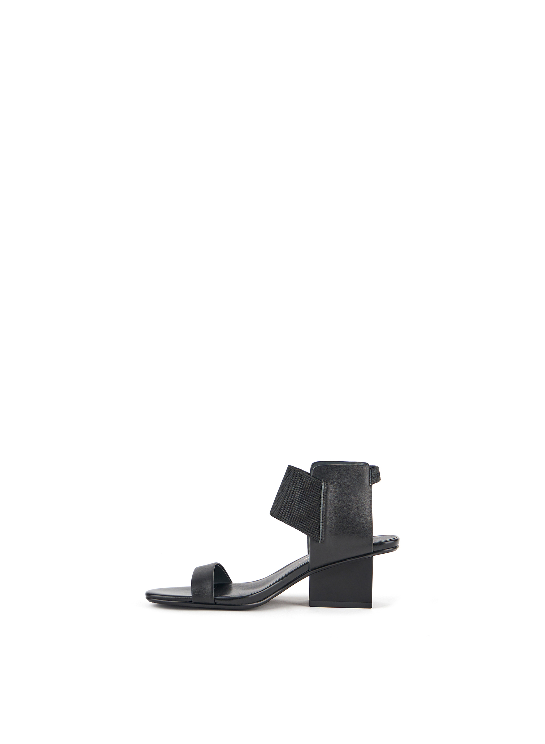 raila-mid-black-ii-inside