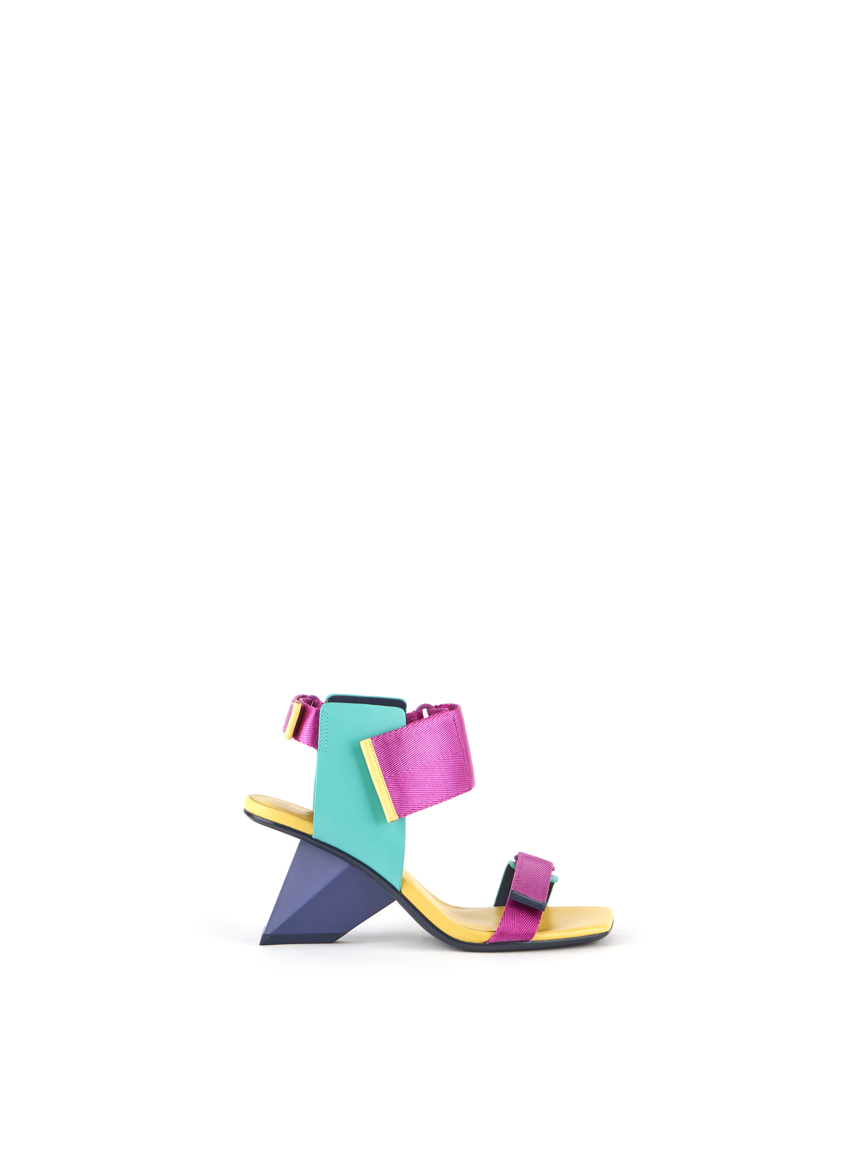 rockit-run-dazzle-mix-outside