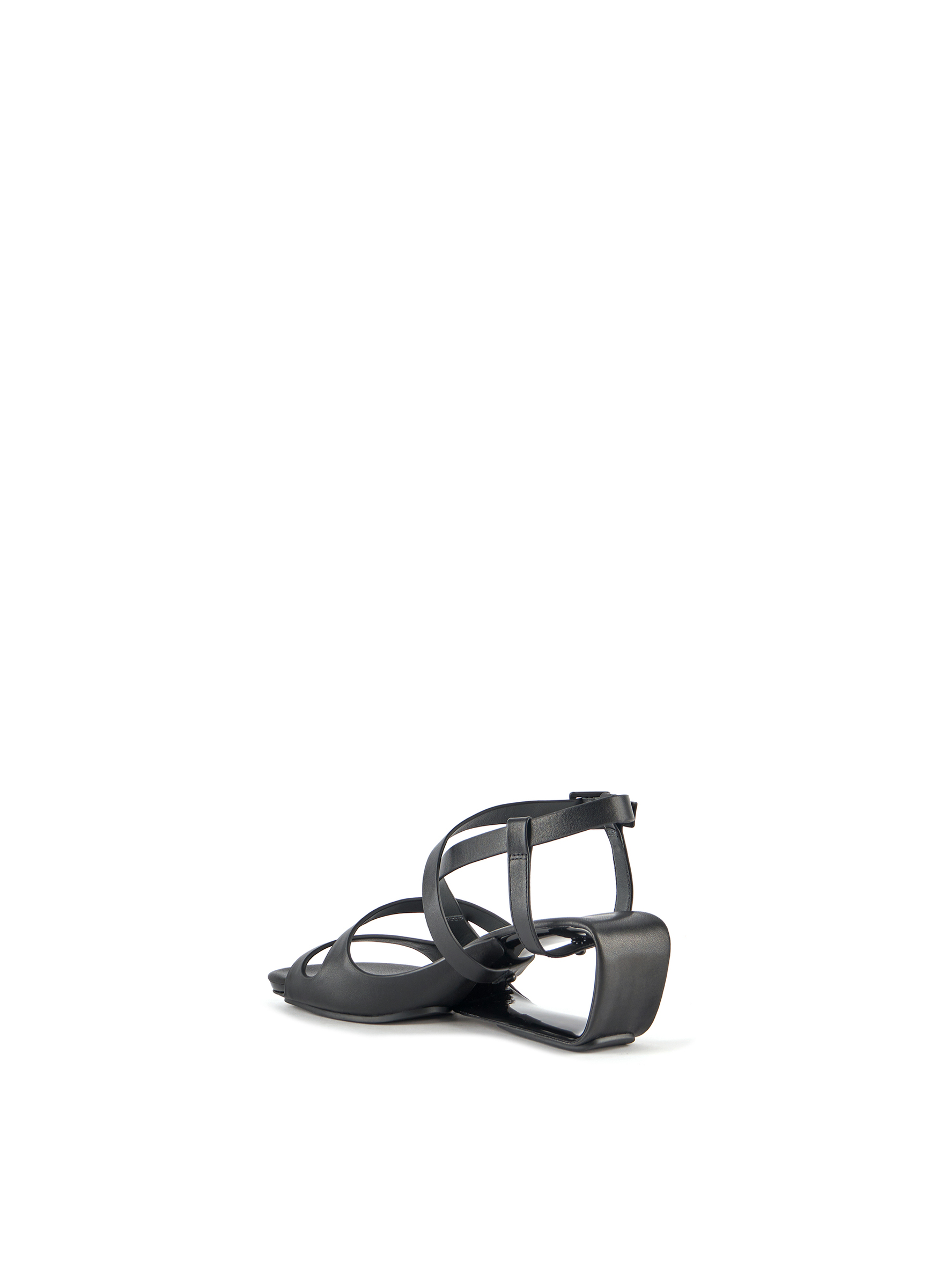 mobius-sia-mid-black-angle-in