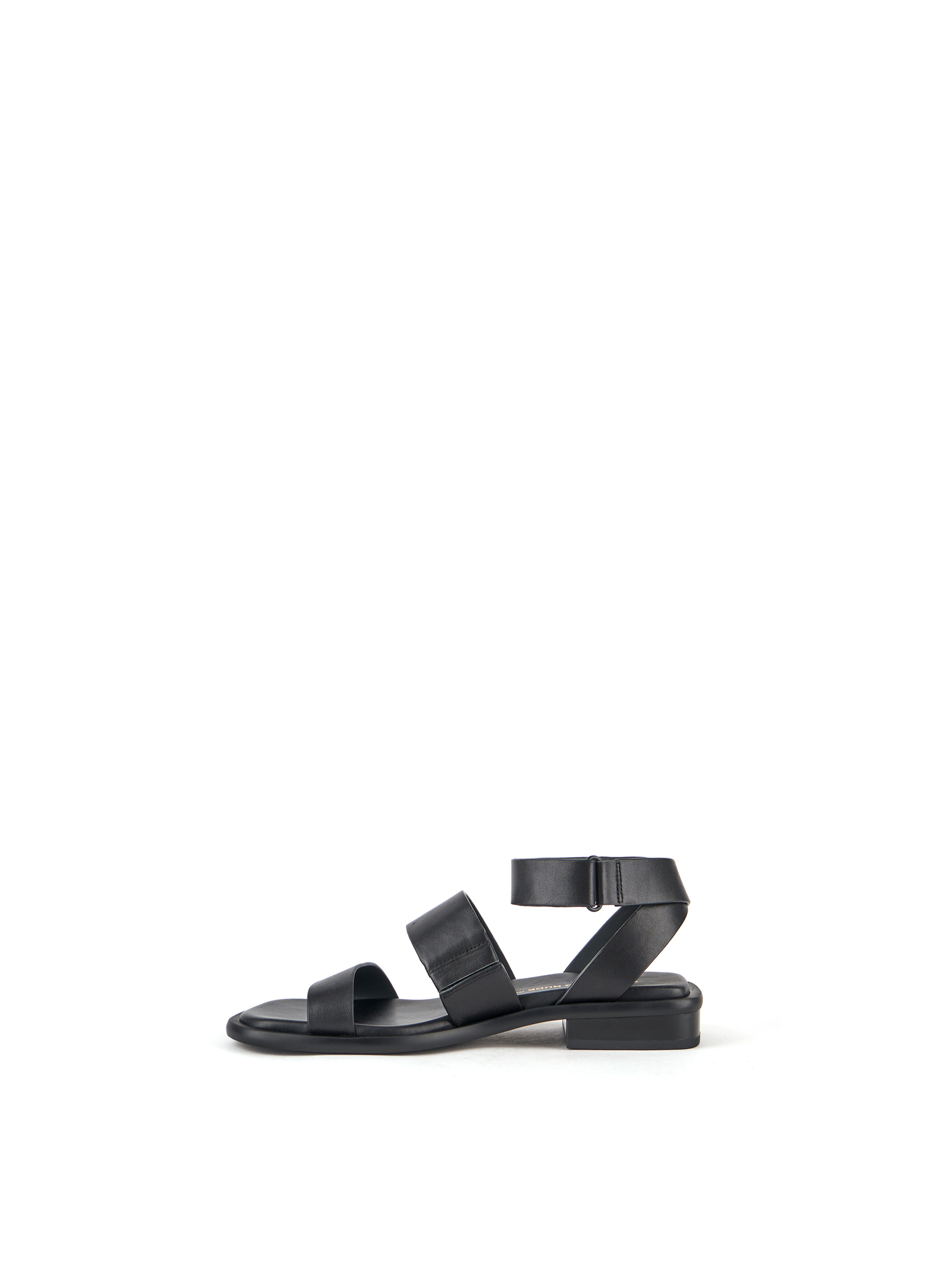 tara-hana-lo-black-inside
