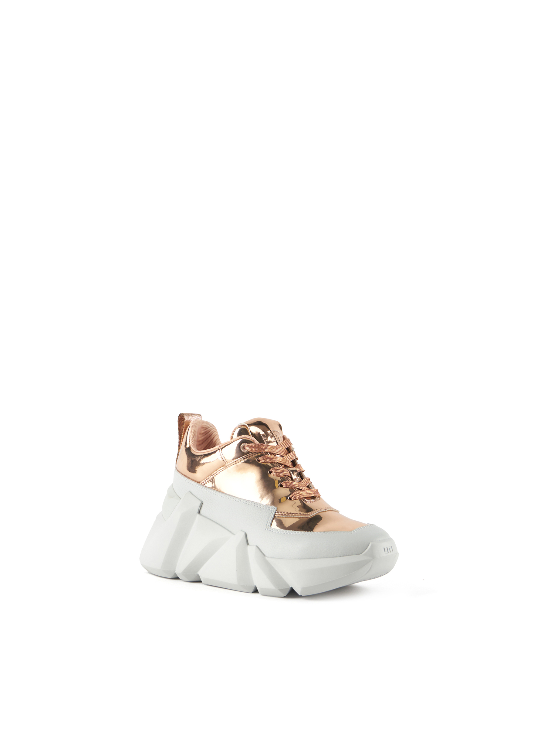 space-kick-max-rose-gold-angle-out